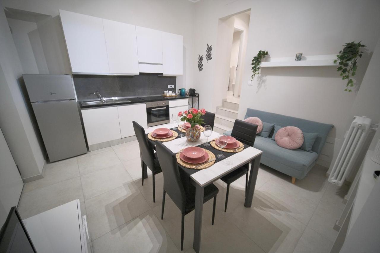 Appartamento Moderno ❴ 300 Mt. Da Porta Nuova ❵ Turin Bagian luar foto